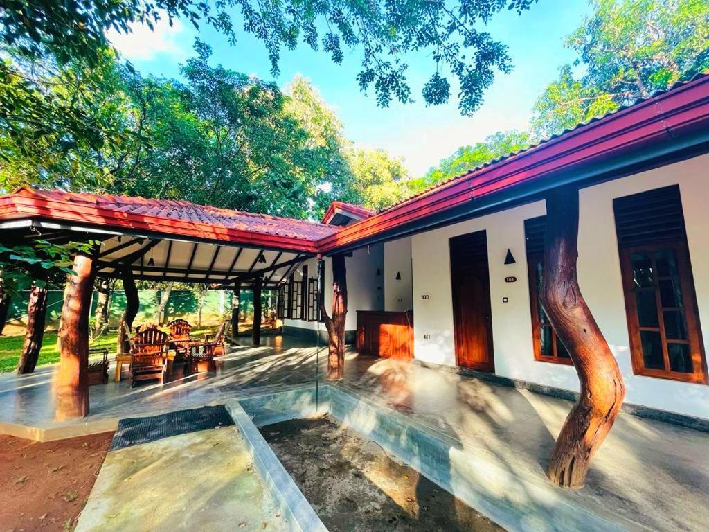 Kingfisher Resort Sigiriya Ngoại thất bức ảnh